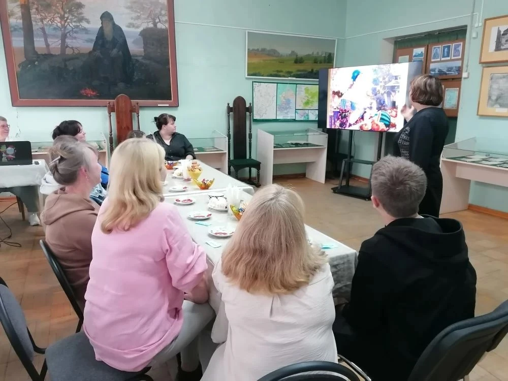 16 мая прошла всероссийская акция «Ночь музеев». В Макарьевском краеведческом музее в э...