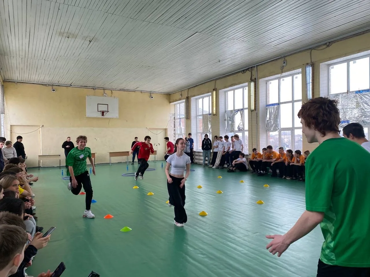 Сегодня на базе школы №15 прошел районный этап городского спортивного праздника «Здоровье и безопасн
