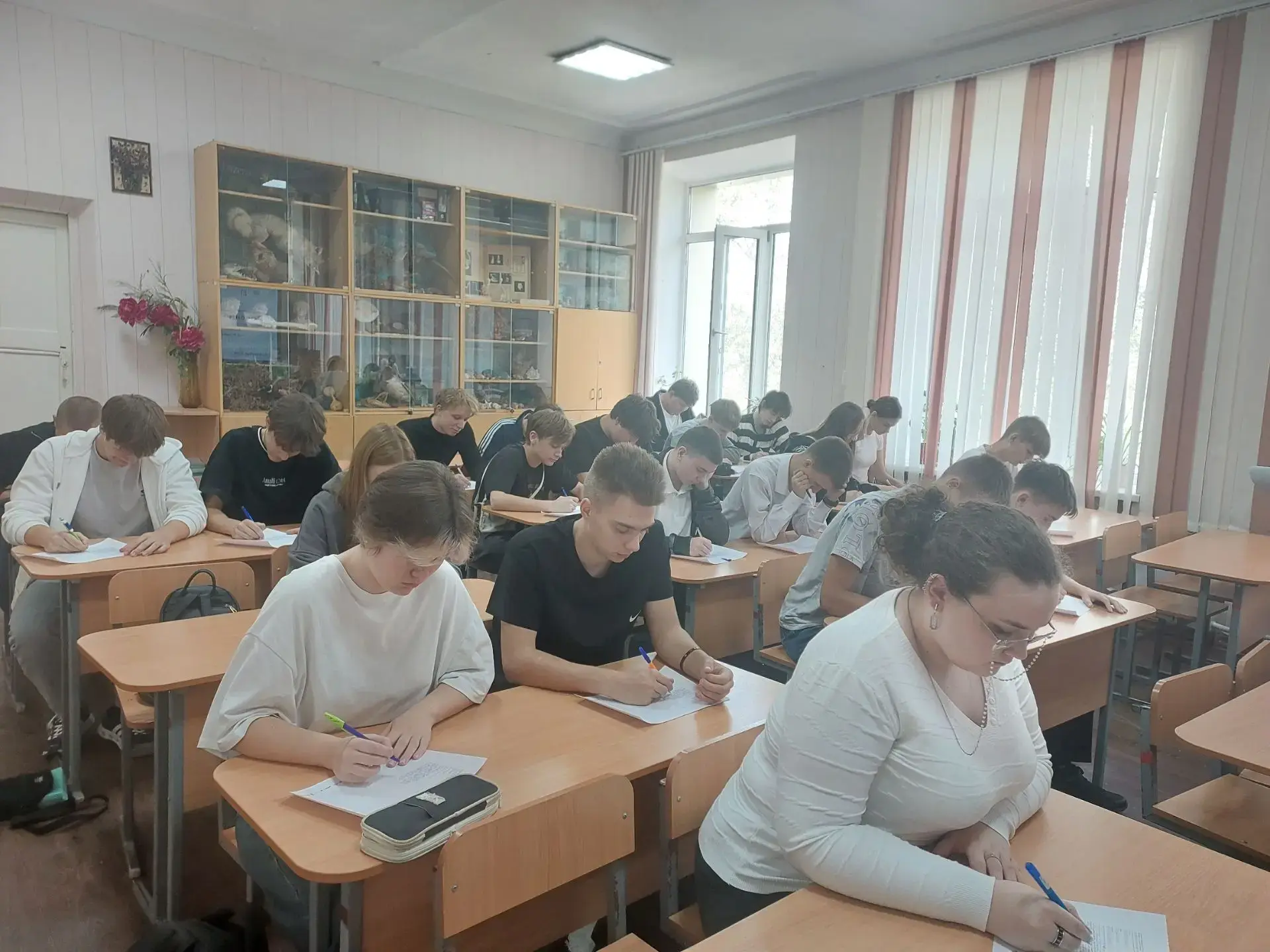 Сегодня обучающиеся 11-А класса с удовольствием приняли участие во Всероссийском диктан...