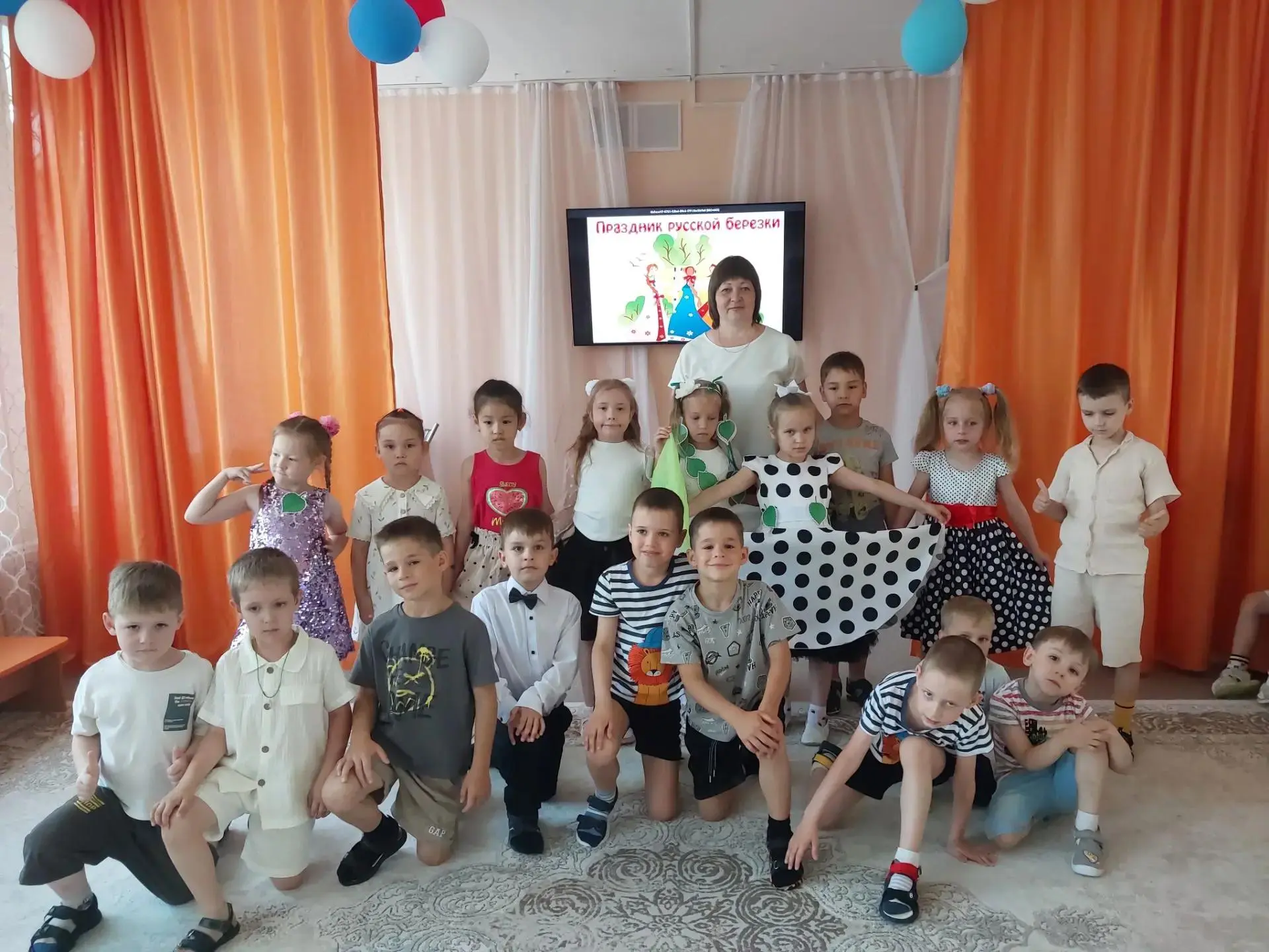 В каждом детском саду есть свои традиции, и одна из самых красивых — праздник «Русская берёзка». Это