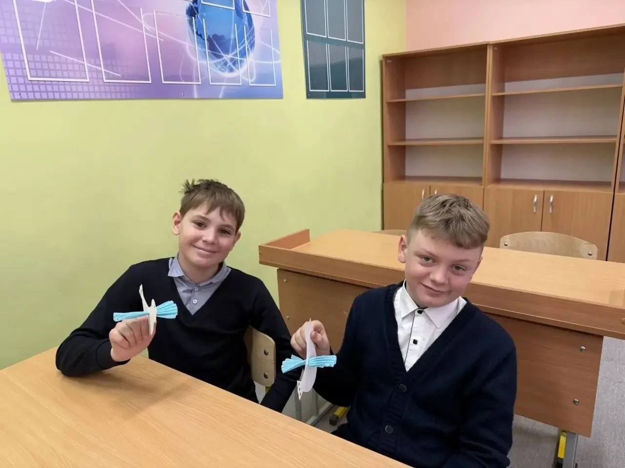 Весна вдохновения! В нашей школе прошёл увлекательный мастер-класс для учеников 5-х классов. Ребята 