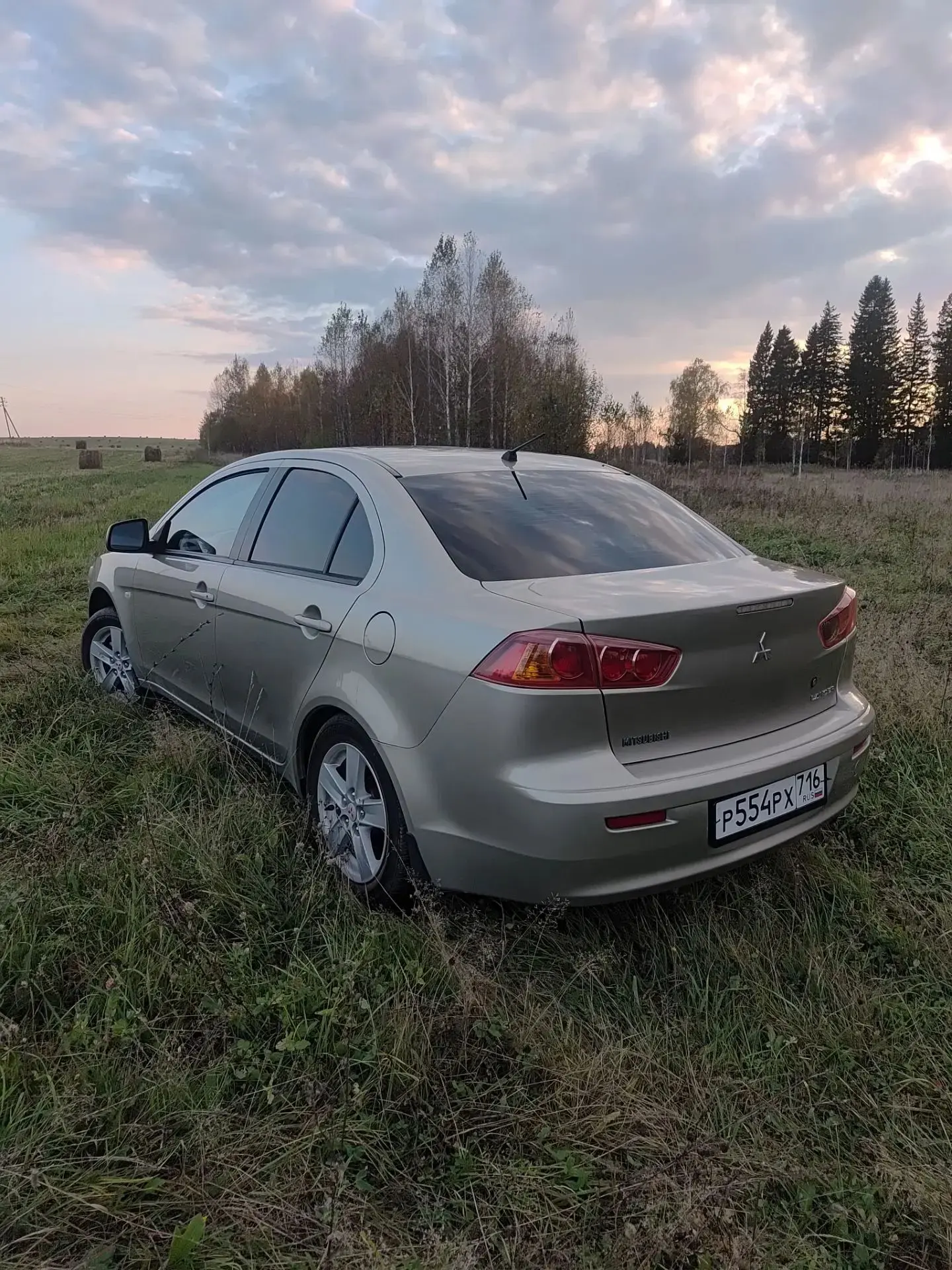Продаётся комфортабельный автомобиль Mitsubishi Lancer 10, (АКПП)  2 собственника, авто...
