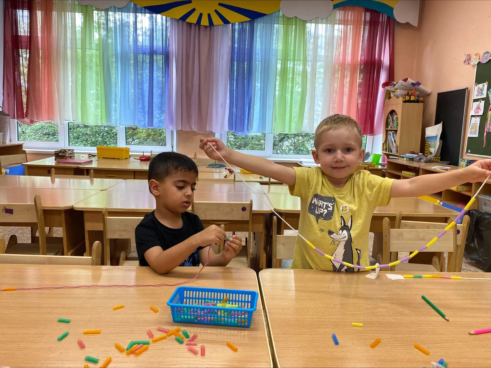 НОВОСТИ ДОШКОЛЯТ

🌈 Очень умелые ручки у малышей из наших дошкольных групп! Весело и полезно ребята