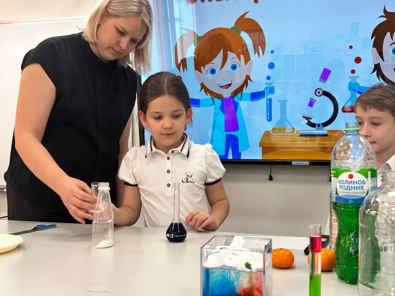 🧪 Увлекательное путешествие в мир науки для учеников 2А класса!!!   Сегодня учащиеся 2А класса стали
