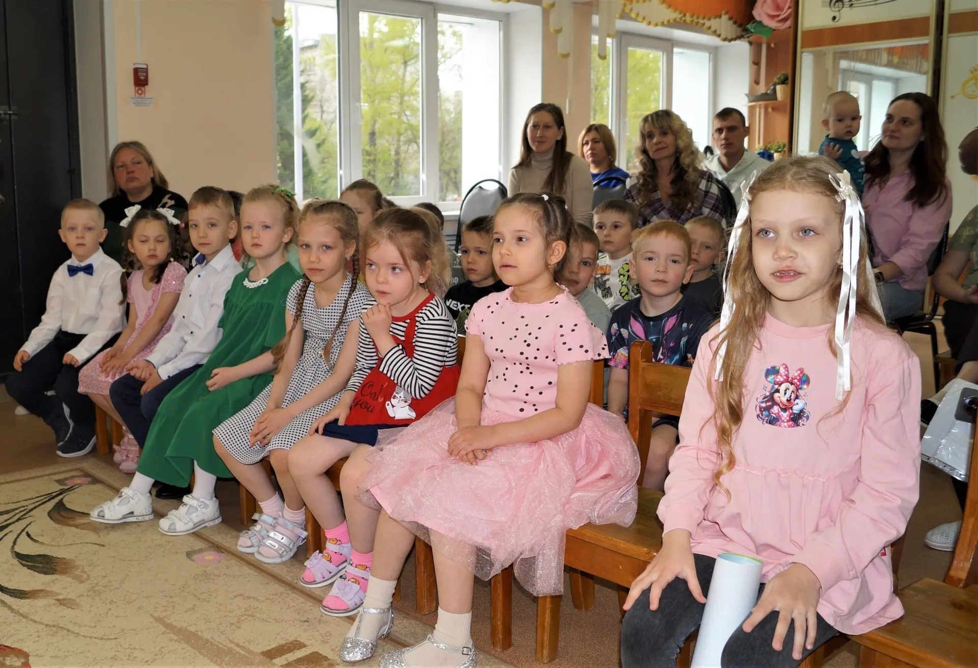 📢 В нашем детском саду прошёл ежегодный смотр-конкурс «Семейное древо», приуроченный к...