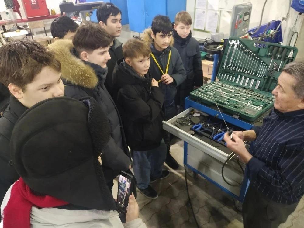 Прикоснись к профессии: профпроба "Автослесарь" 🔧🚗 6 февраля, в РММ (ремонтно-механические мастерски