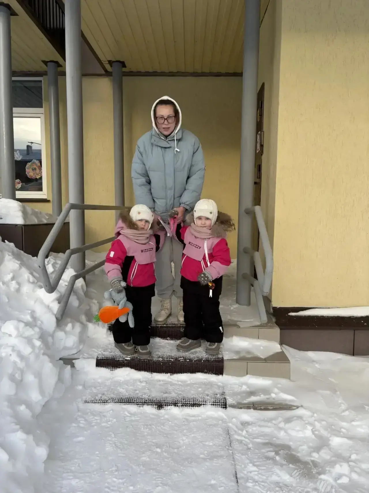 С целью предупреждения детского травматизма в весенний период, в младшей группе «Затейн...