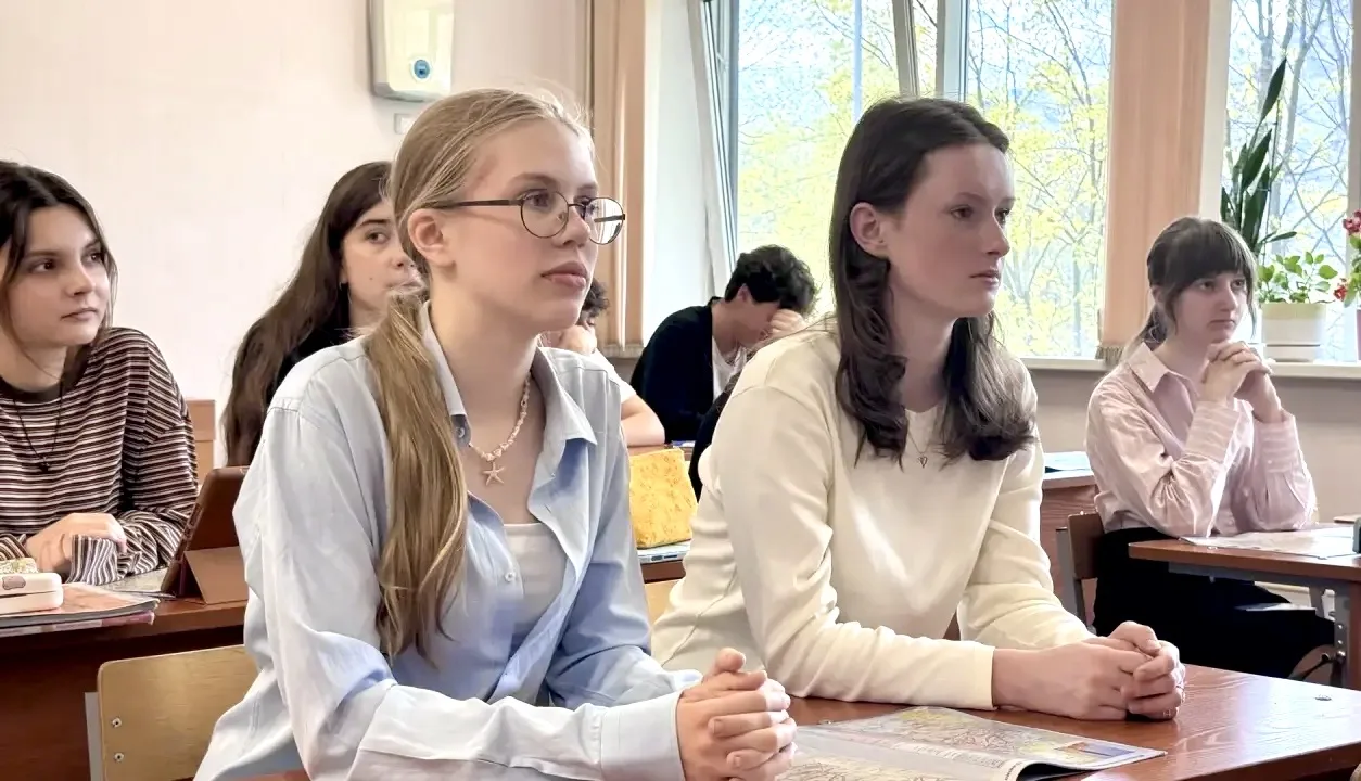 УРОКИ МУЖЕСТВА 💫 В «Глории» прошли Уроки мужества, посвящённые Дню Победы над нацистской Германией в