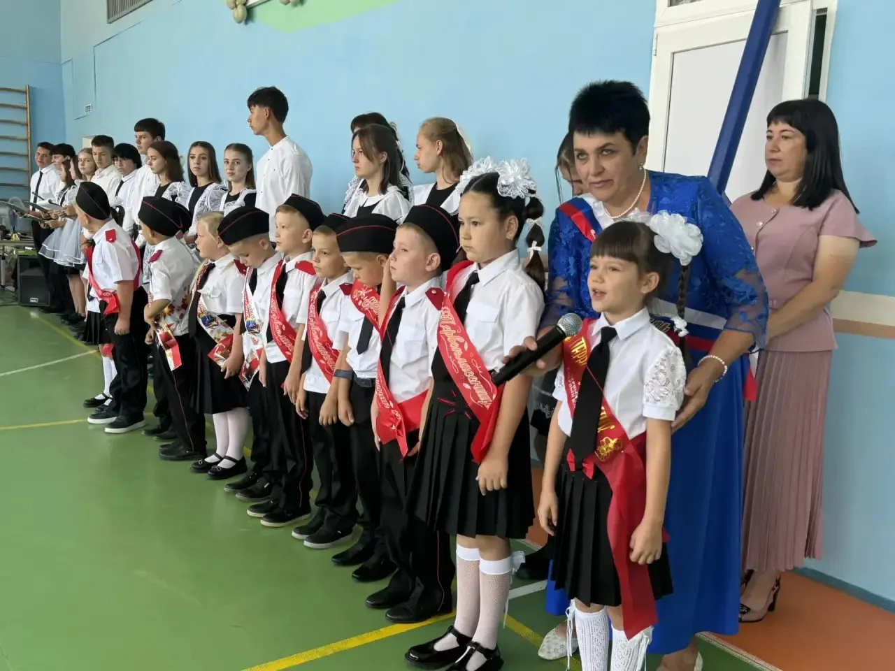 С Днём знаний! 🎉 Первый звонок прозвучал!