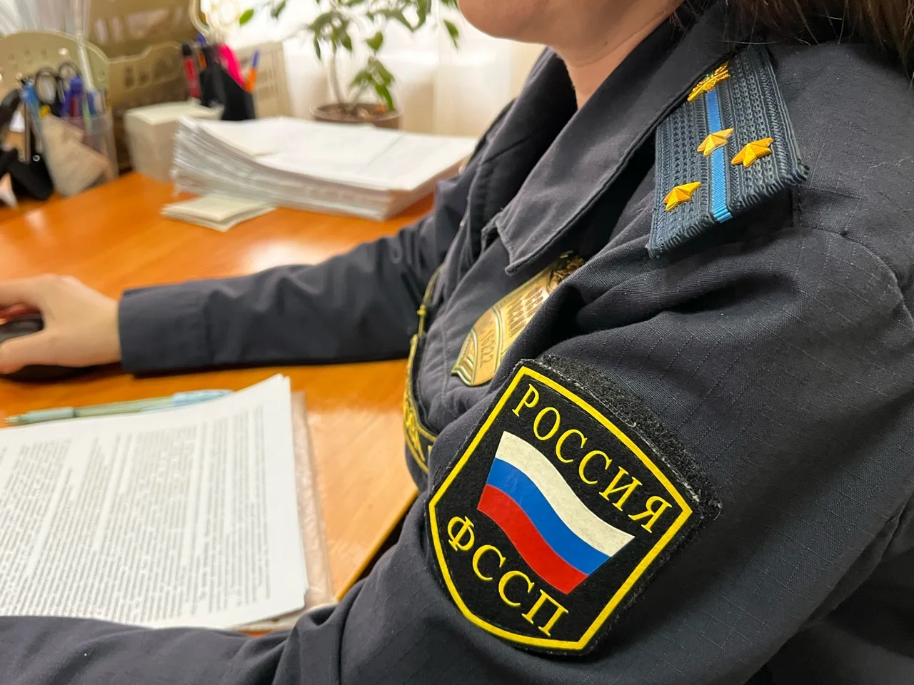 Виновник ДТП возместил псковскому бизнесмену ущерб после ареста телевизора   Водитель Kia, выезжая с