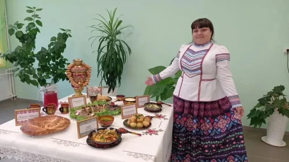 «Родник» засиял на региональном уровне: как лагерь продемонстрировал единство народов России.

Лагер