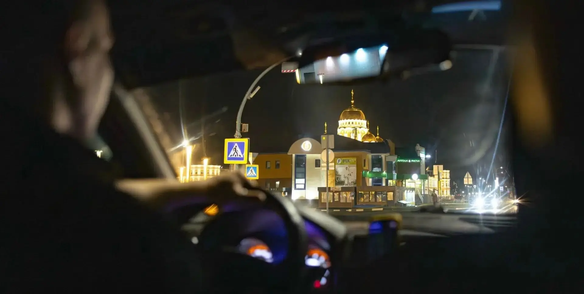 🚕 В Салехарде водители такси зарабатывают до 150 тысяч рублей в месяц