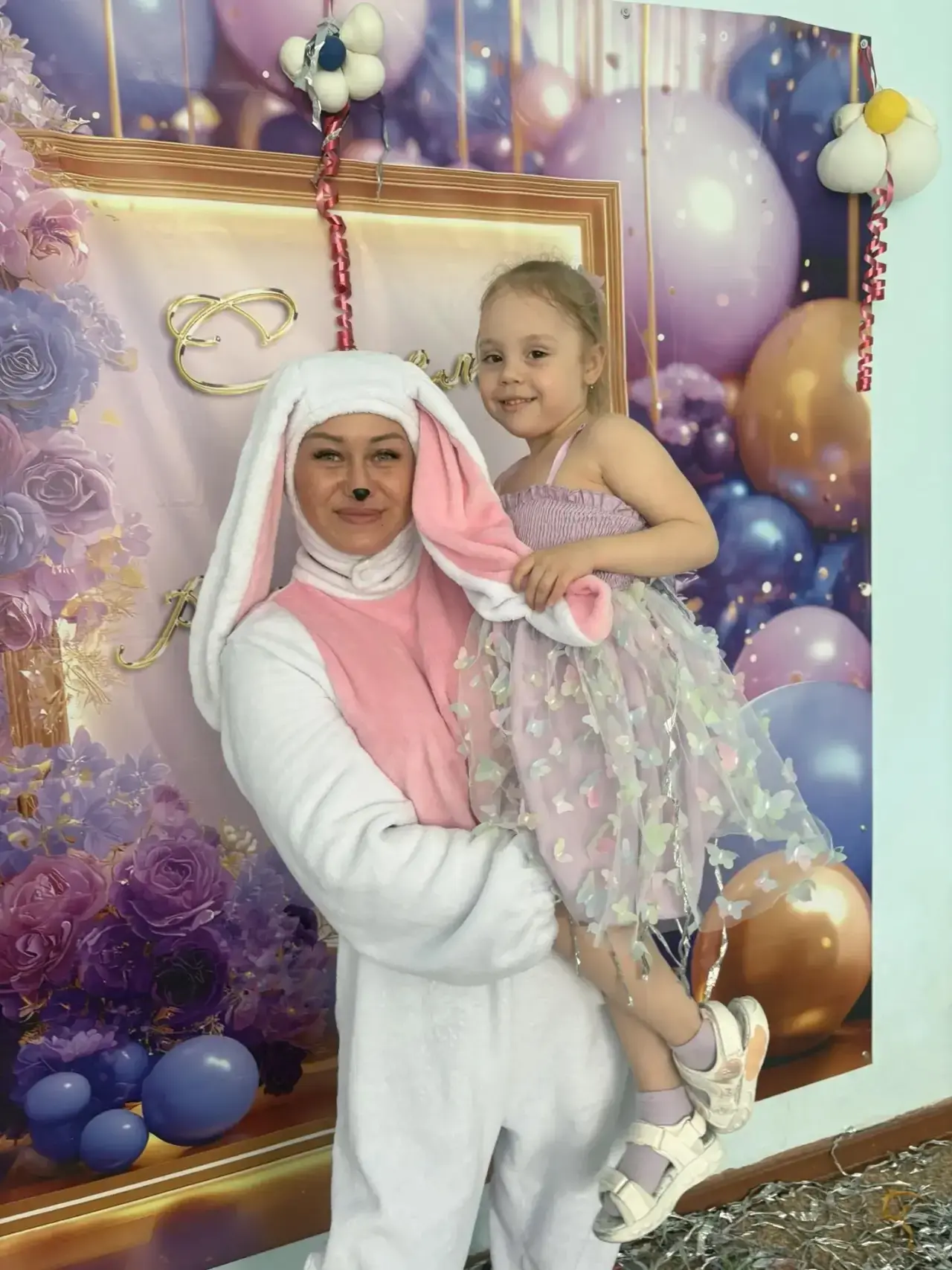 🎉🎂 Поздравляем Есению с Днём рождения! 🎂🎉

Желаем Есении счастливого детства, ярких улыбок, верн
