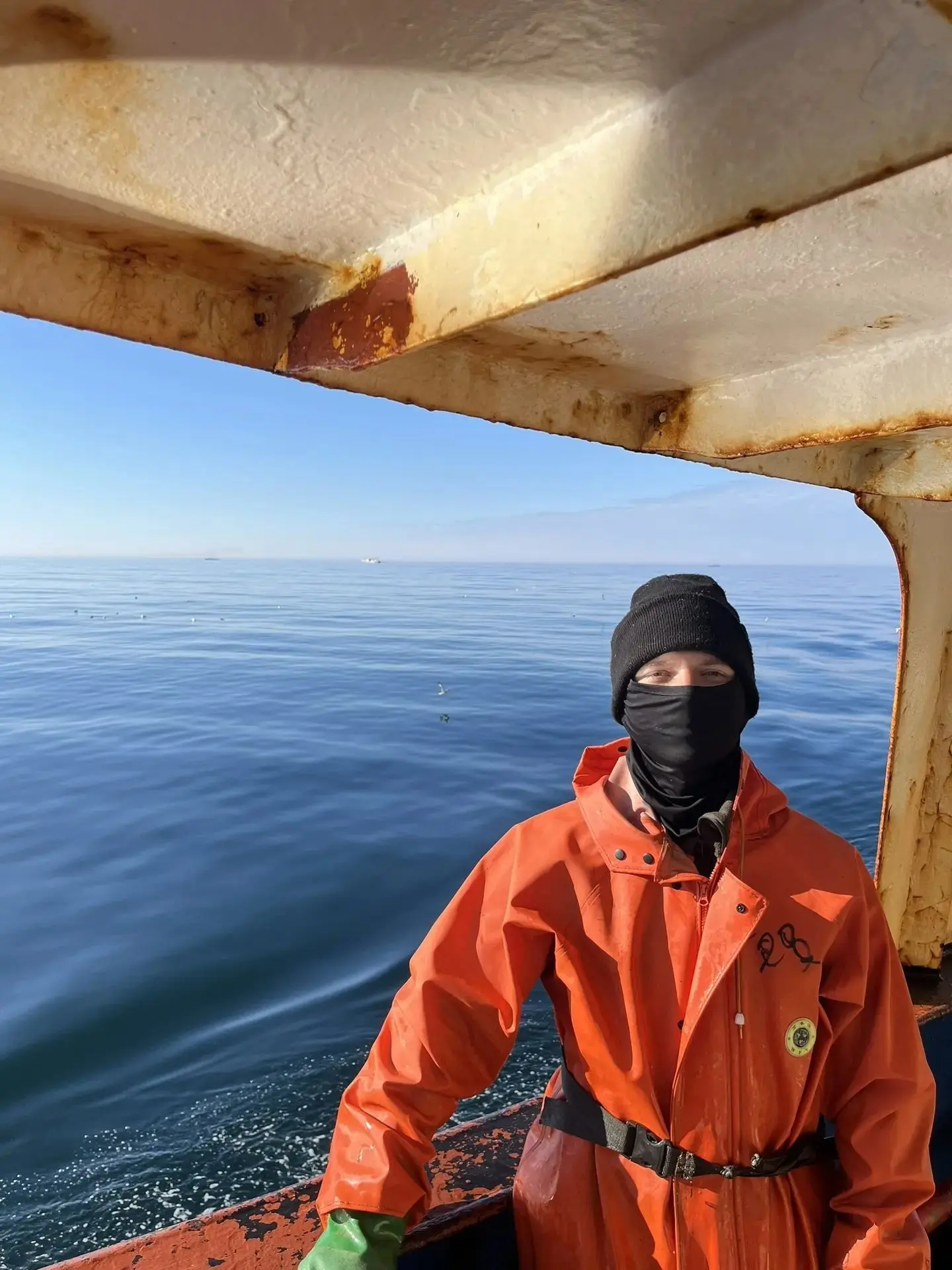 🌊 Пока первокурсники наслаждаются каникулами, старшекурсники не теряют времени даром — они покоряют