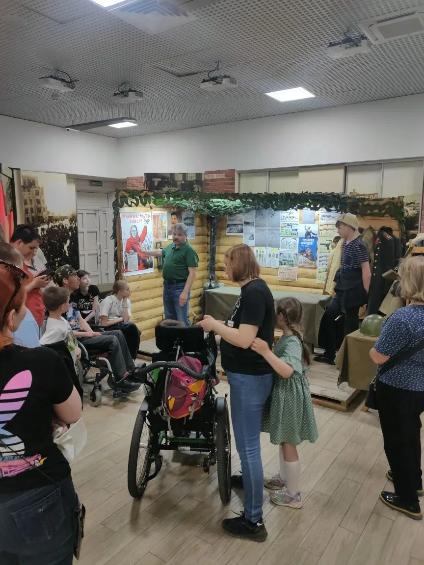 Экскурсии для людей с инвалидностью прошли в Центре патриотического воспитания!

🤝 Специалист Центр