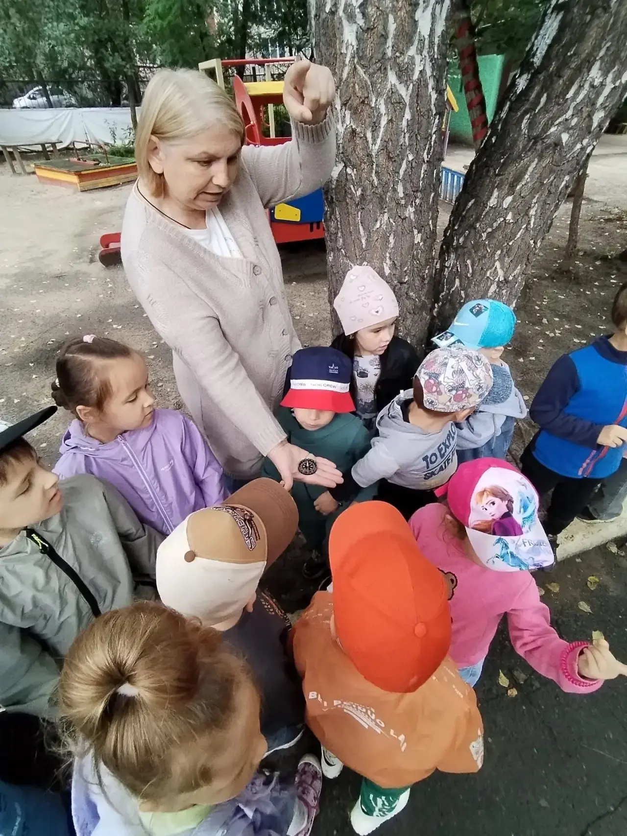 🌿Семицветики развенчивают мифы о природе: правда, что мох растёт только с северной стороны?
Узнаем 