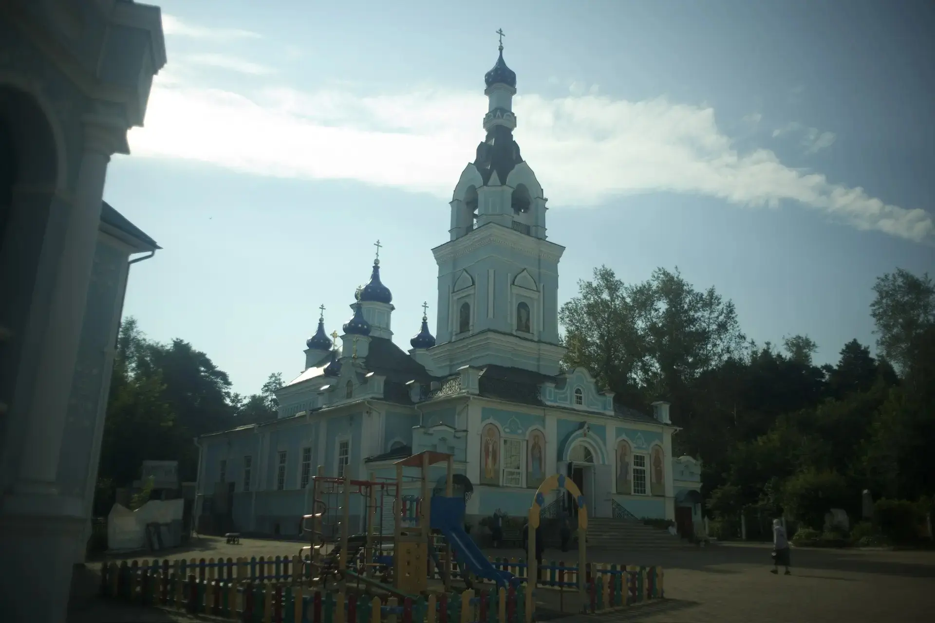В день праздника Рождества Иоанна Предтечи храм был наполнен теми, кто любит «Ивановку»...