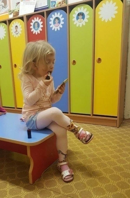 Утро в детском саду..