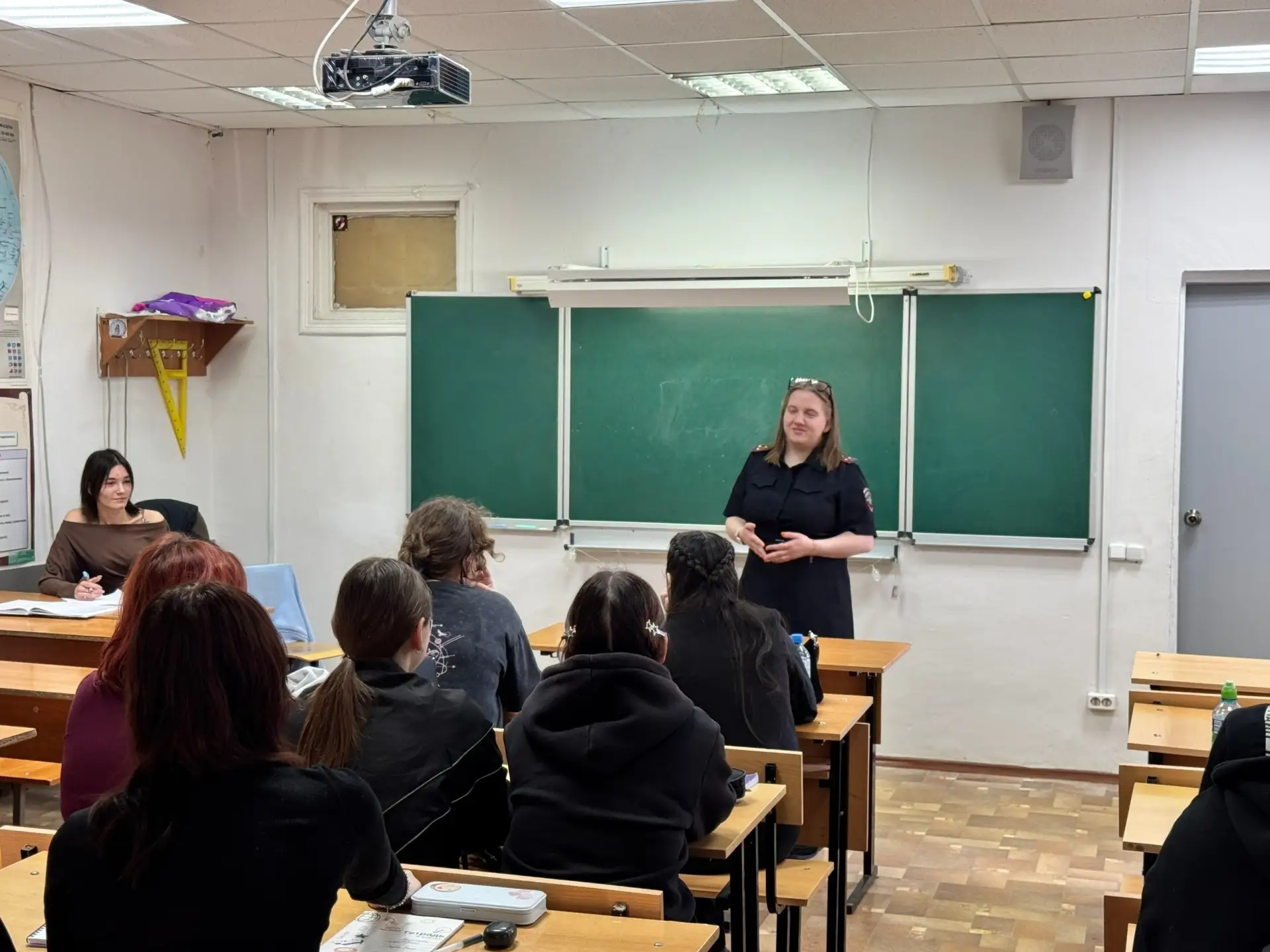 В Калужском филиале прошла профилактическая беседа с несовершеннолетними