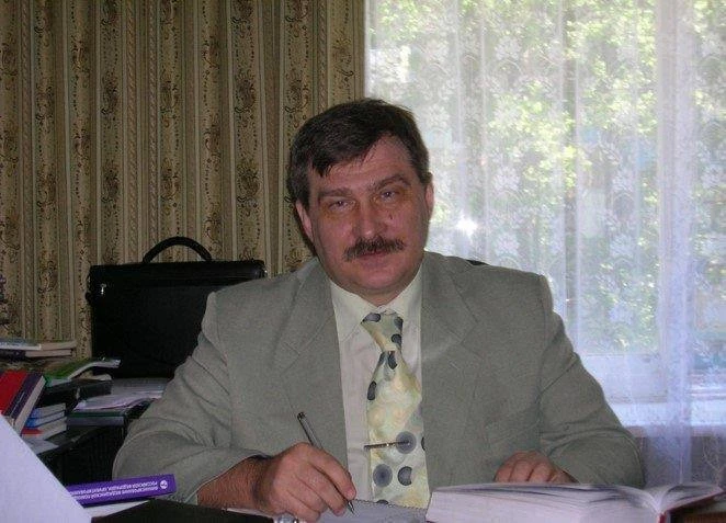 9 мая День рождения у главного врача Балаковского психоневрологического диспансера Павла Купцова  Па