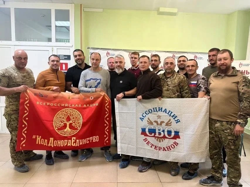Единоросс - герой СВО стал донором крови
 
🩸Партиец Юрий Щёголев вместе с представителями Ассоциаци