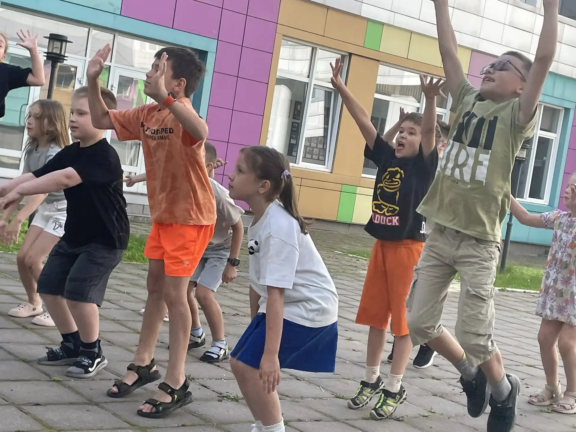 Высота взята! В «Флагмане» прошли День прыжка и День космоса

В нашем лагере сегодня было особенно ж