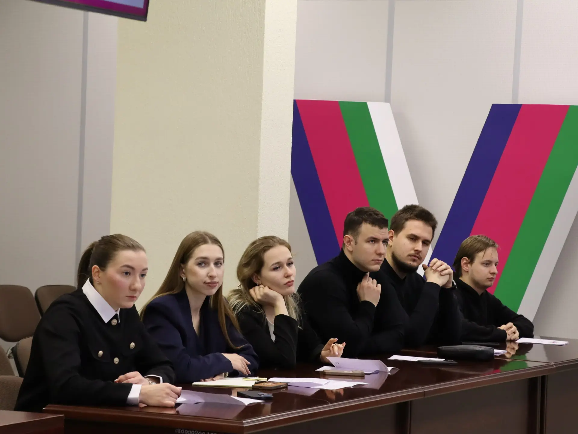 Сегодня, 21 января, в зале заседаний крайизбиркома состоялось заседание Молодежного Общественного Со