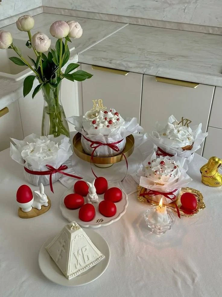 С Пасхой, уральцы! 🤩  Пусть даже за окном еще не по-летнему тепло, а снег порой норовит вернуться — 