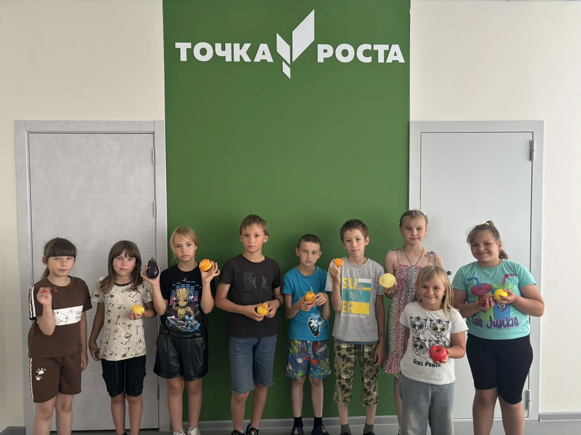 В нашей Точке роста сегодня царила по-настоящему «зелёная» атмосфера! 

Здесь прошёл экологический к