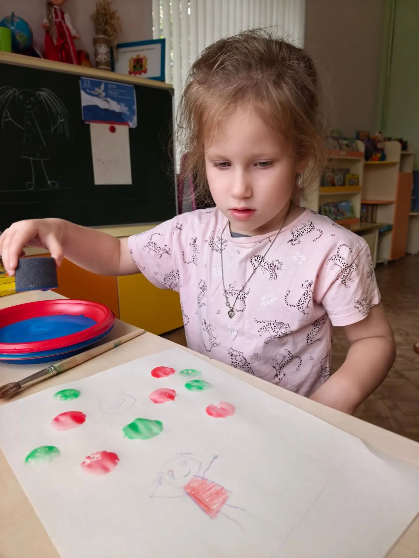 🌷🌟Лето подходит к своему завершению, однако ребята из средней группы совсем не грустя...