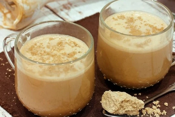 Кофе с халвой и молоком