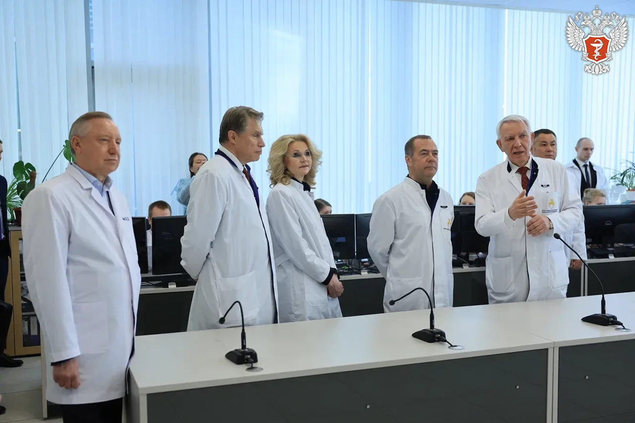 🏥 Дмитрий Медведев ознакомился с работой НМИЦ им. В.А. Алмазова Минздрава России  Заместитель Предсе
