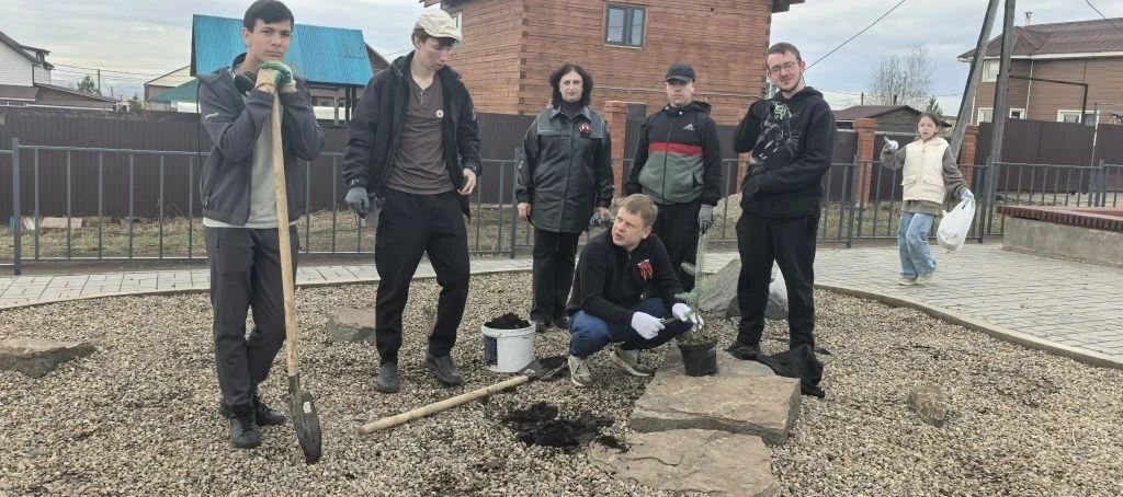 «Сад памяти»  8 мая, в канун празднования 81-й годовщины Победы в Великой Отечественной войне, в д. 