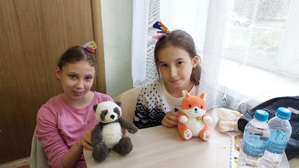 Лето началось с творчества и улыбок! 🧸🌸 

🌷✨️ Сегодня, 1 июня, мы отмечаем самый теплый праздник 
