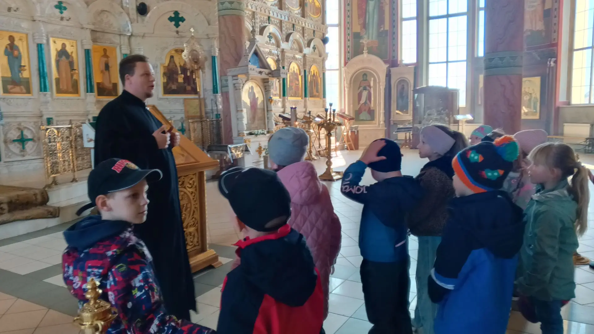 В рамках духовно-нравственного воспитания дошкольников воспитанники подготовительной гр...