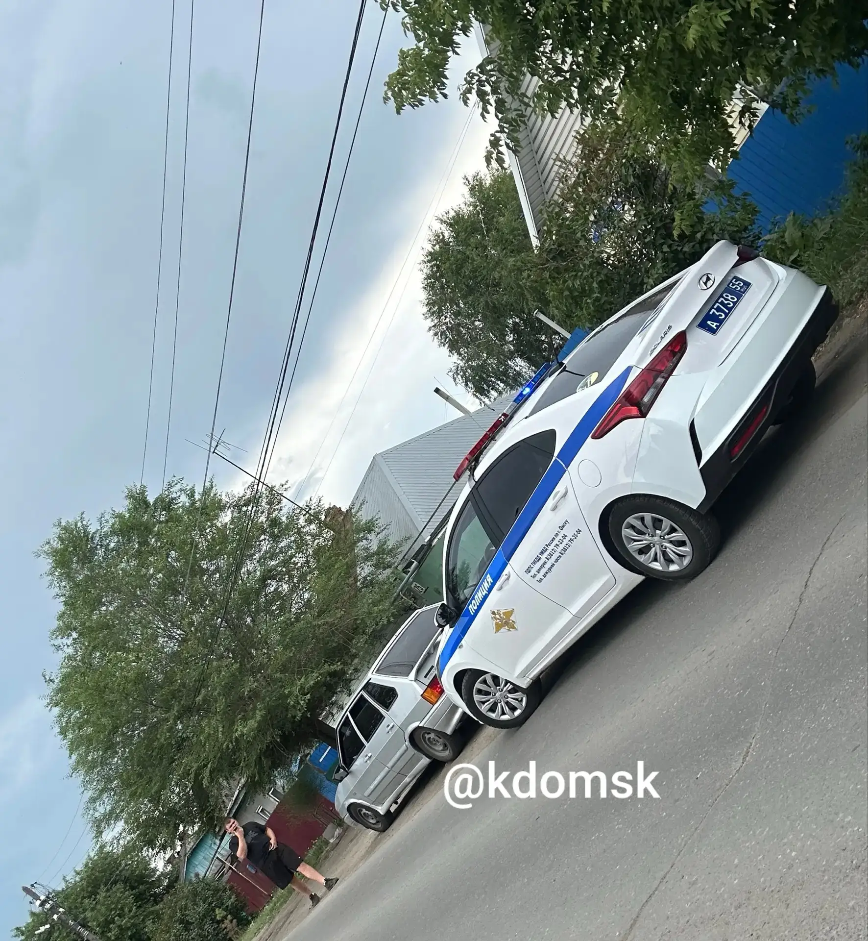 У поца много денег на штрафы и тонировку))
Авиационная.

💥Подпишись ➡️ max.ru/kdomsk