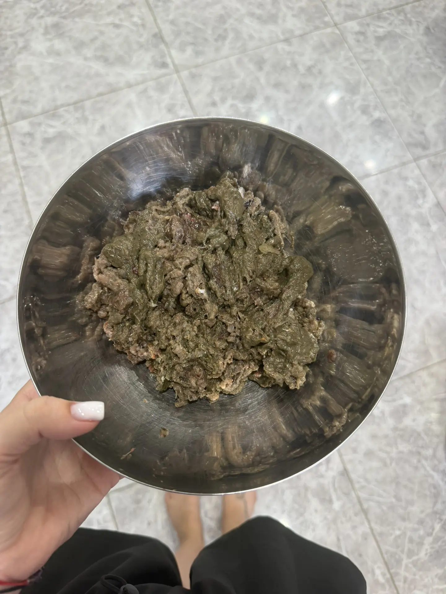 Выглядит и воняет отвратительно🤭