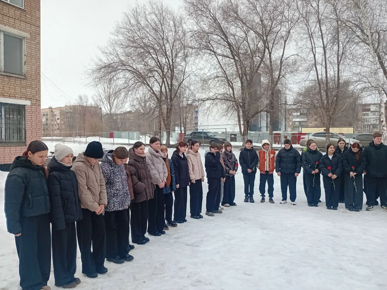Сегодня в школе №4 города Сорочинска, носящей имя героя-пограничника Александра Сидоровнина, состоял