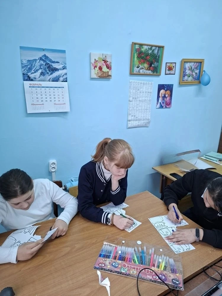 Красивые и оригинальные  открытки в честь Дня защитника Отечества, для сотрудников  муж...