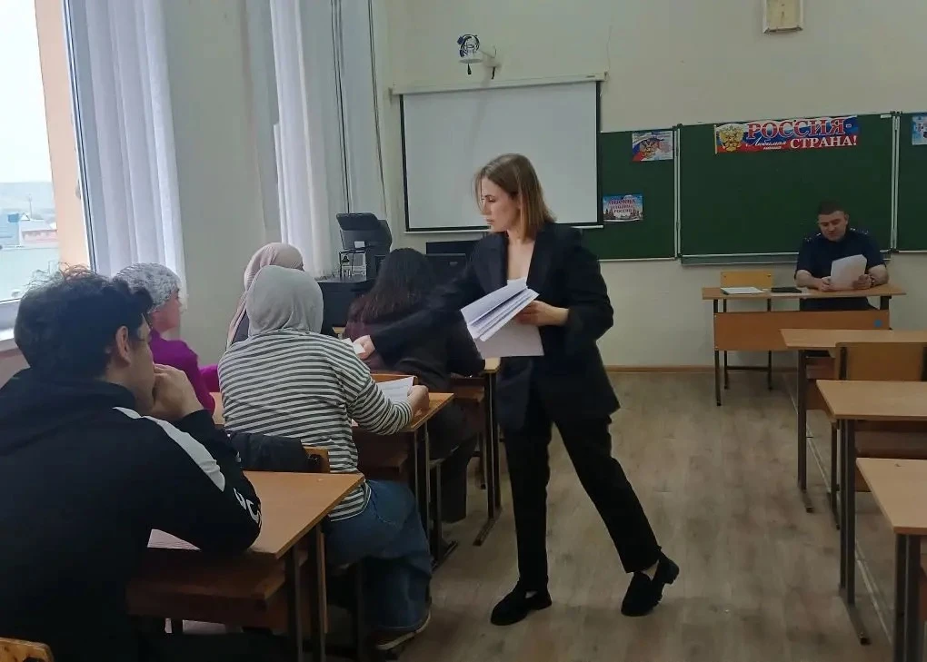 В преддверии летних каникул в 10 классе, который ведёт классный руководитель М. Х. Биджиева, состоял