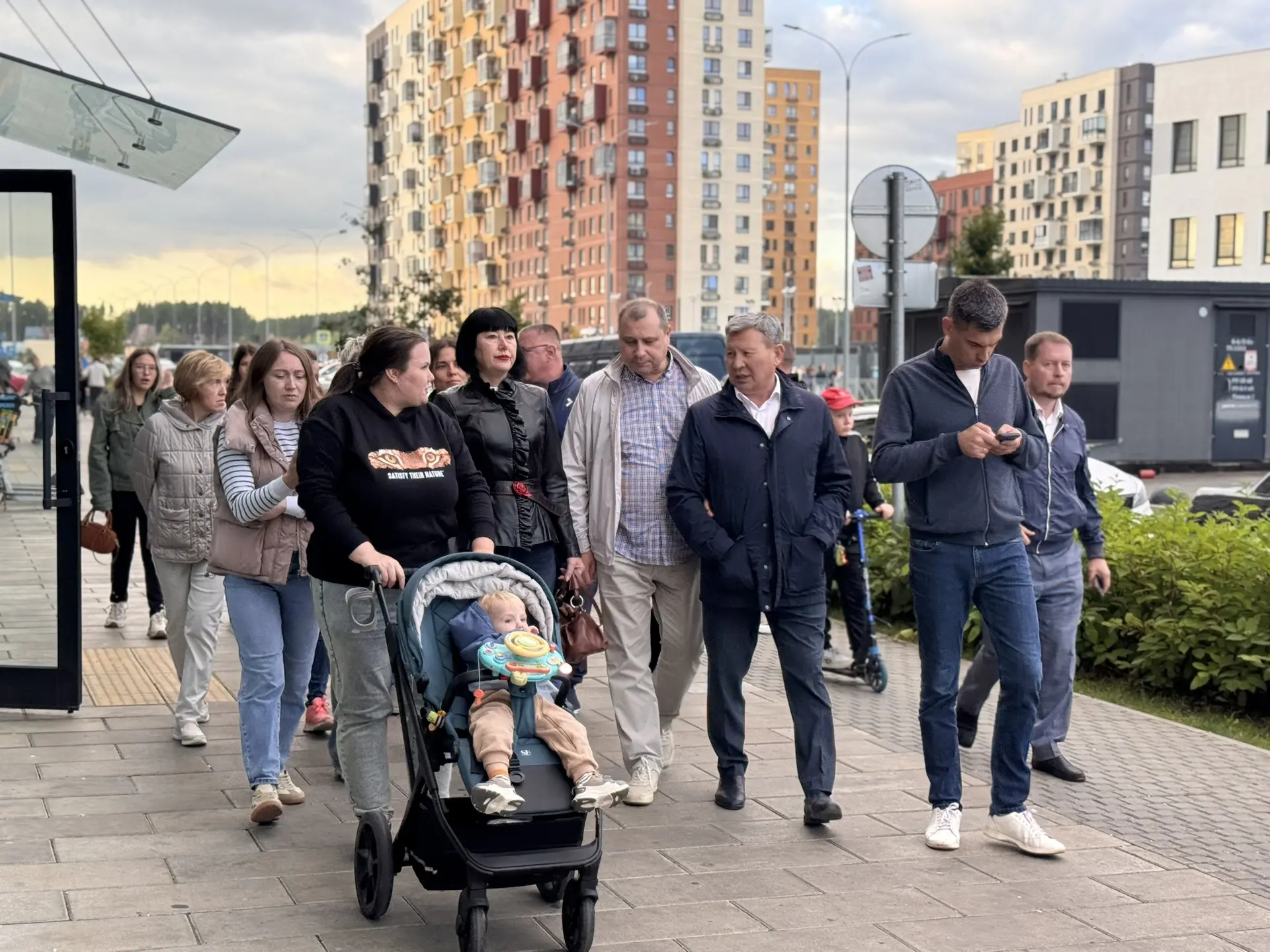 Владимир Сохацкий провел обход территории в жилом комплексе «Алхимово»