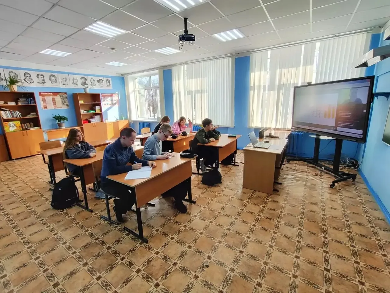 12 марта стартовал первый поток курсов внеурочных занятий, организованные Фондом развит...