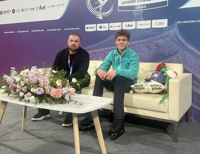 🥇Лев Лазарев — победитель этапа юниорского Гран‑при в Сиане