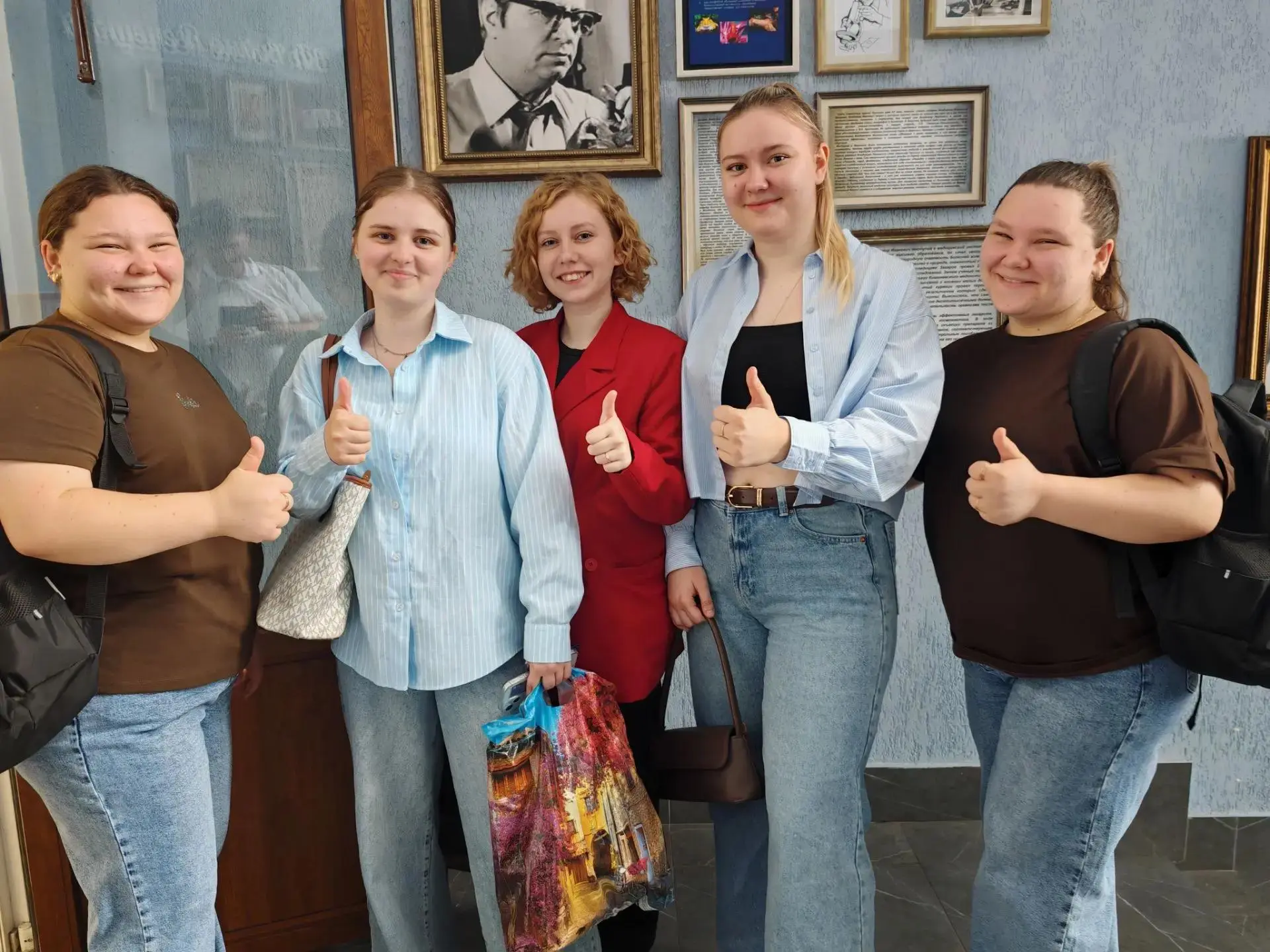 «Сдали биохимию!»🔬