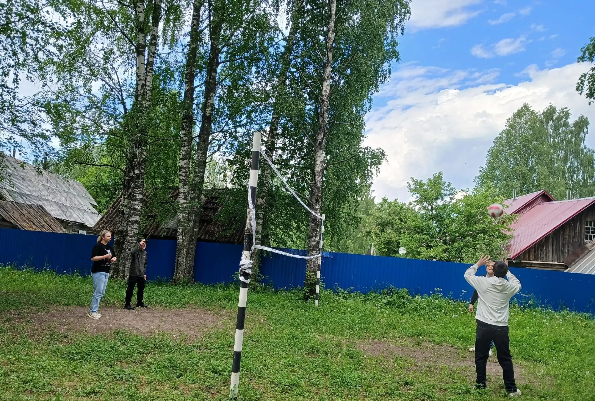 Игры по волейболу

В Плесецком центре содействия семейному устройству в рамках месячника антинаркоти