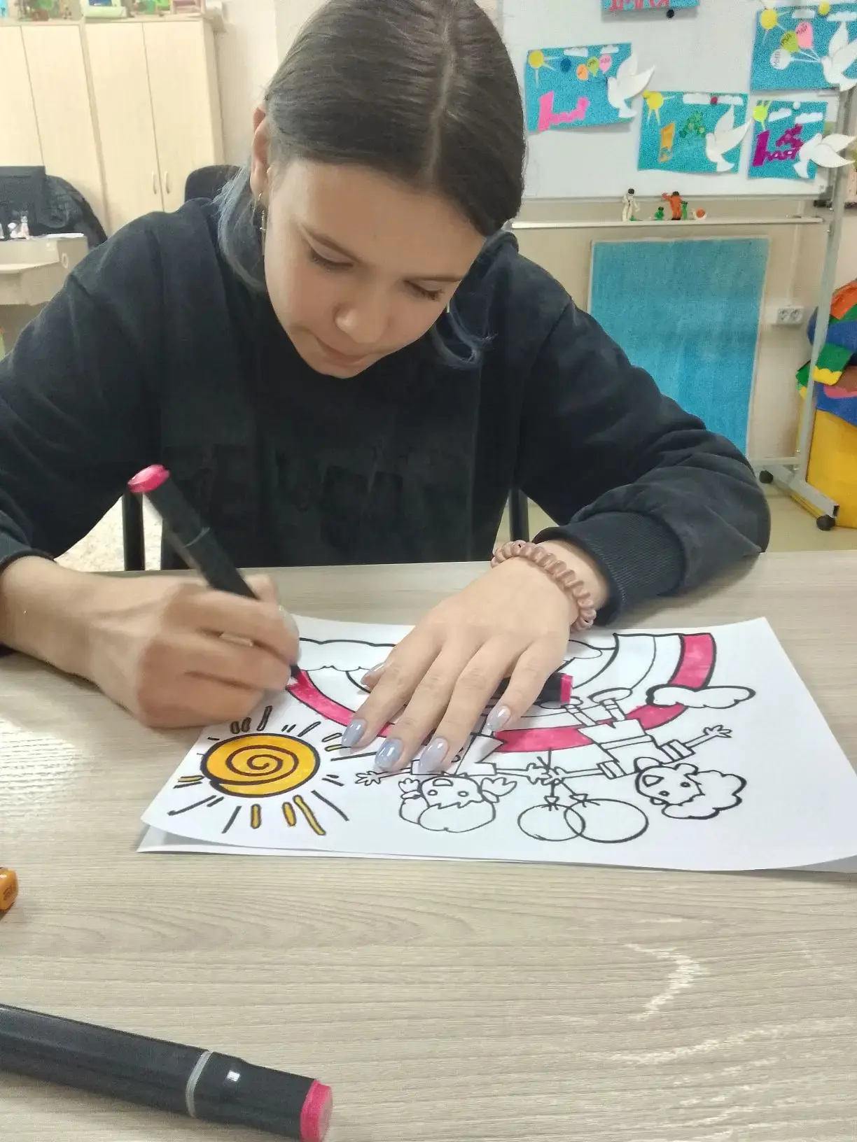 Творчество позволяет человеку ощутить свою целостность. Оно отражает внутренний мир чел...