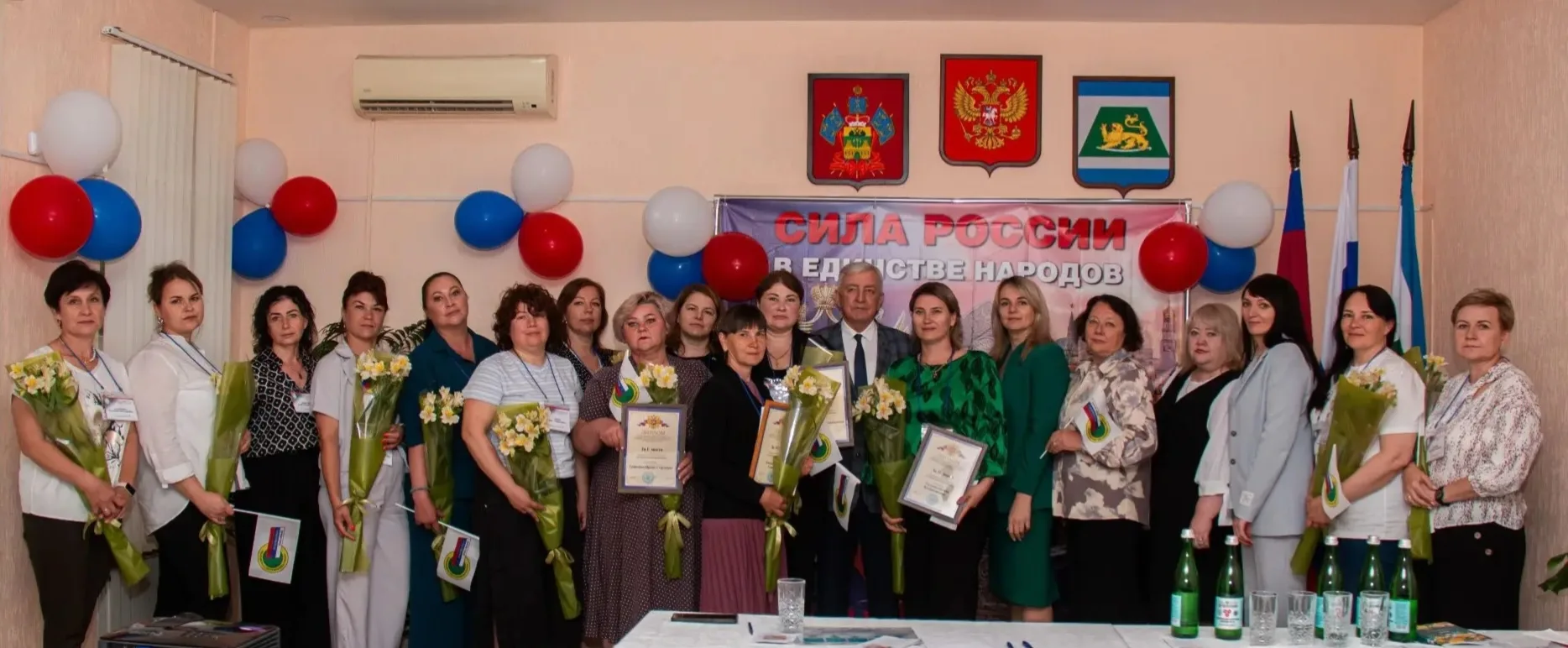 Тепло сердец и блеск таланта: подведены итоги конкурса «Лучший социальный работник»