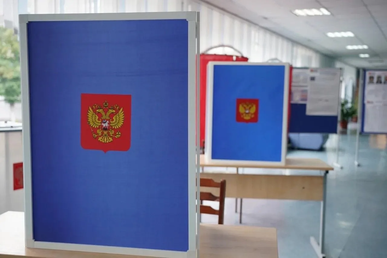 В Самарской области в 8:00 открылись 1728 постоянно действующих избирательных участков....