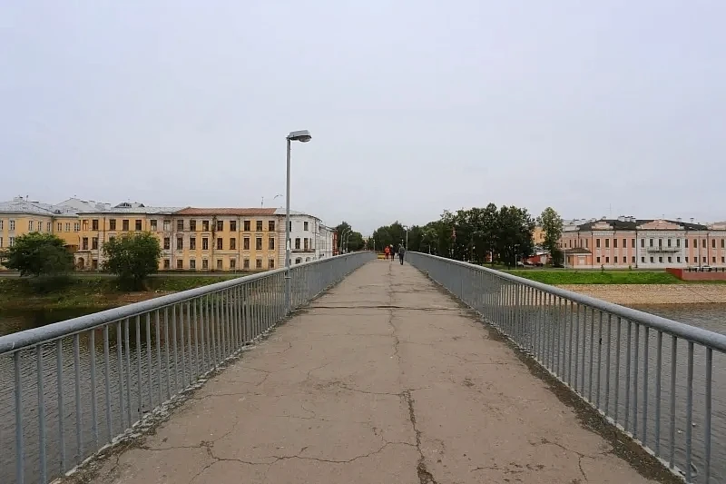 ❗️Красный мост временно перекроют

С 1 августа начнут ремонтировать Красный мост. Заменят покрытие, 