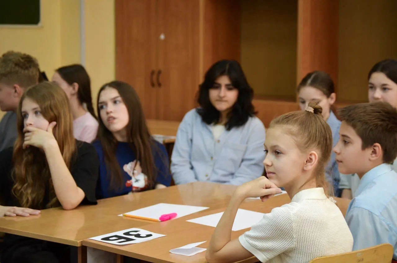 ТЫ И ТВОИ ПРАВА 🙌🏼  Для учеников 5–8 классов в нашей школе прошёл интеллектуально-профилактический б